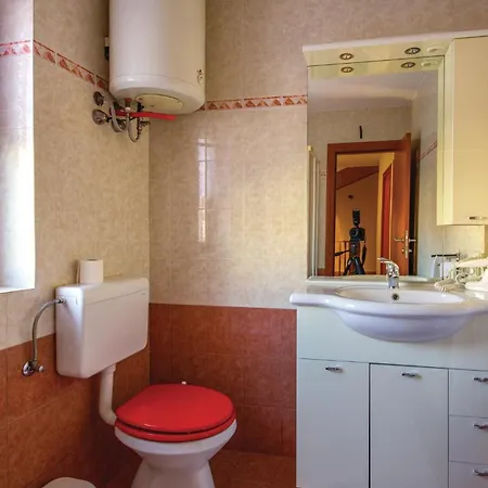 Apartment 3 Bedroom In Cavle